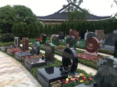 艺术墓碑：展现生命的故事，转达永恒的情绪