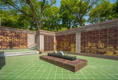 铜韵镌永：：墓园美学的金属诗篇