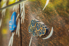 铜石交响：在精工与立异中镌刻永恒